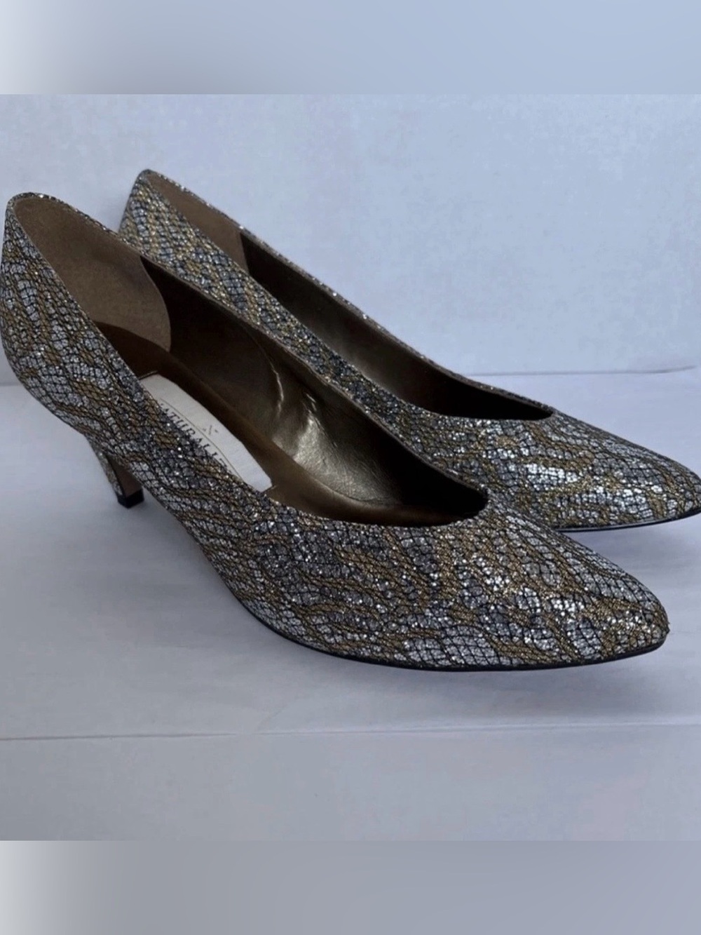 1990s Naturalizer Metallic Shimmer Gold Silver Low Heel Women’s Size 9
